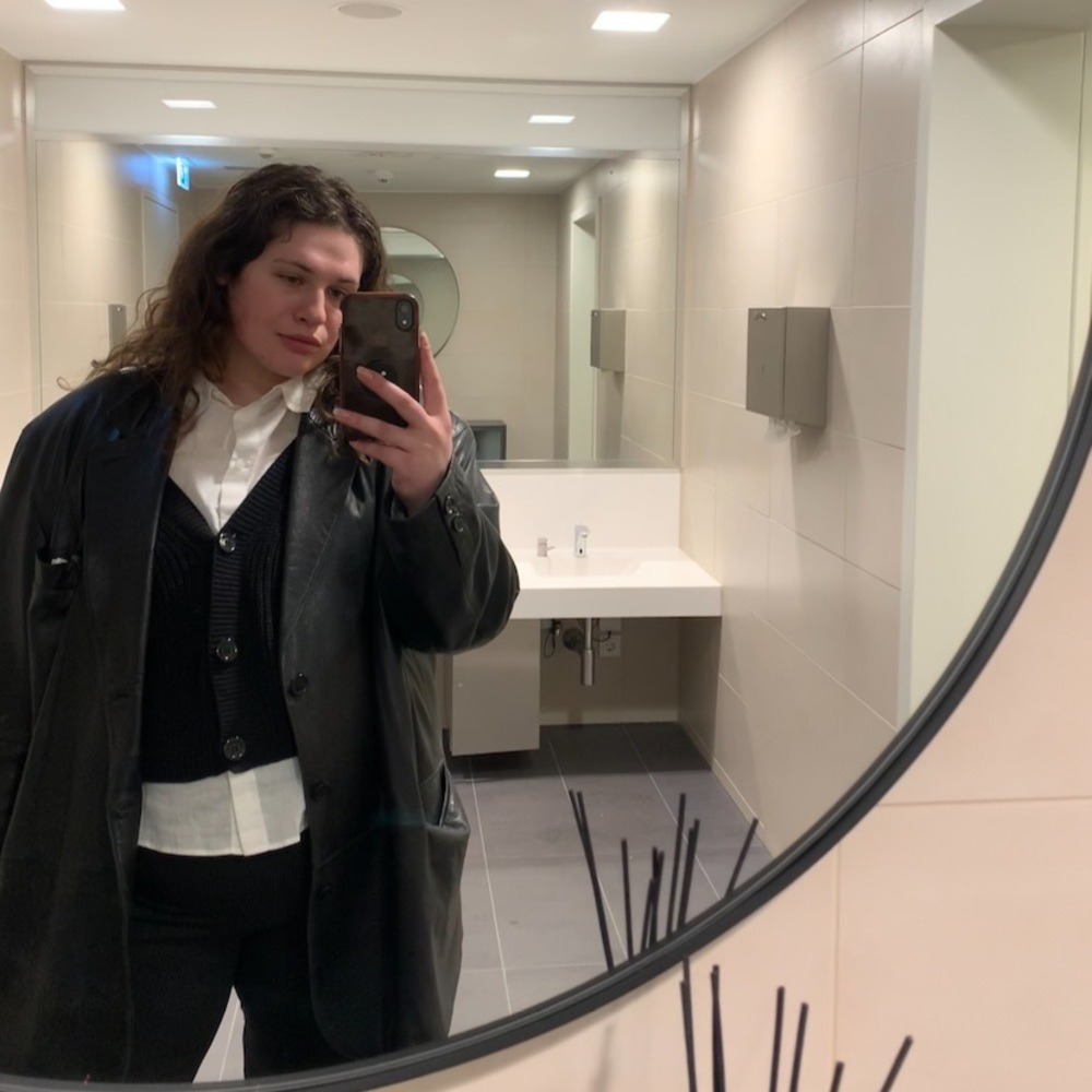 Meet your Posher, Emily